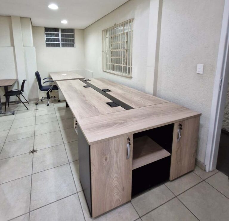 Mesa Plataforma 4 Lugares em Oferta