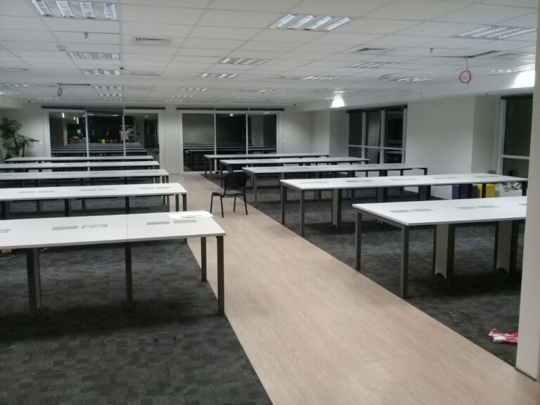 Mesas para Corretores de Imobiliária