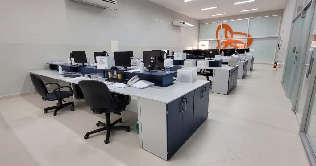 Mobiliário Corporativo; em São Paulo