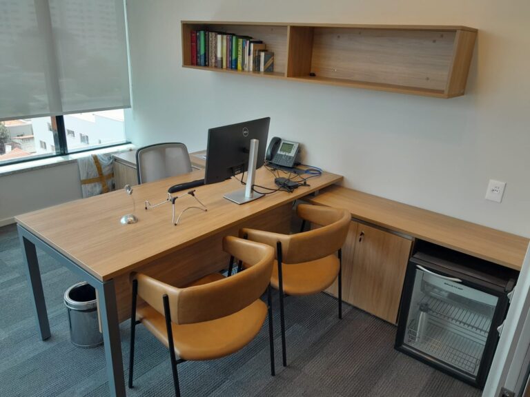 Mesa Executiva para Advogado; mobiliário corporativo
